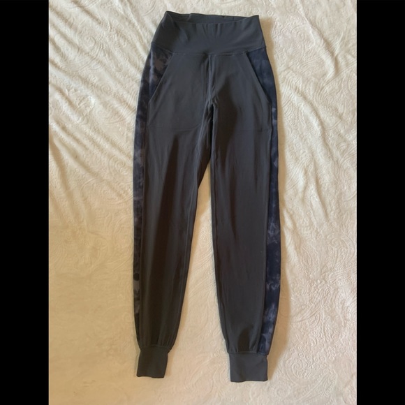 Lululemon align jogger track stripe size 2 - Picture 6 of 8
